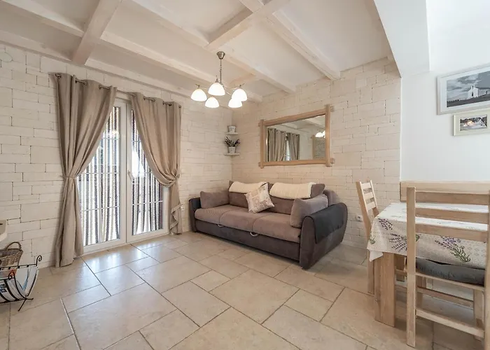 别墅 Kirsten With Heated Pool, Jacuzzi And Sauna - By Ta Leut Agency *